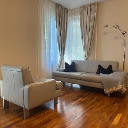 아파트 30 Min From Munich & S-bahn With Garden 가우팅